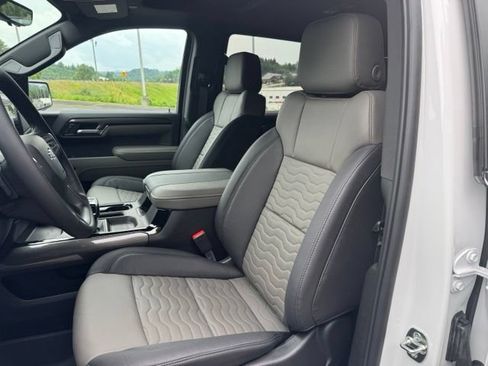 New 2026 Chevrolet Silverado 1500 ZR2 w/ LPO, Dark Essentials Package AWD/4WD image 21