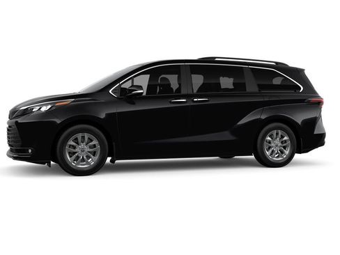 New 2026 Toyota Sienna XLE image 3