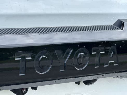 Used 2025 Toyota 4Runner TRD Pro AWD/4WD image 18