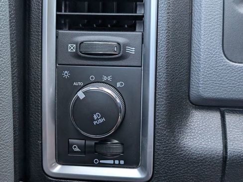 Used 2015 RAM 2500 Big Horn AWD/4WD image 12