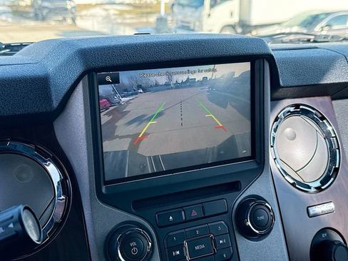 Used 2014 Ford F250 Lariat w/ Lariat Interior Package image 14