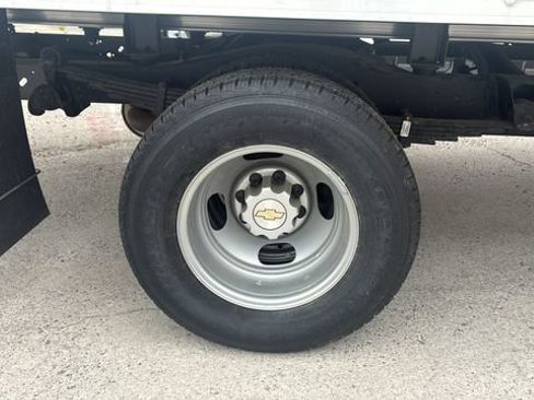 New 2024 Chevrolet Express 3500 w/ Power Convenience Package RWD image 19