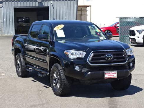 Used 2023 Toyota Tacoma SR5 RWD image 2
