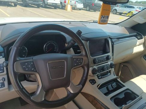 Used 2019 GMC Yukon Denali w/ Denali Ultimate Package AWD/4WD image 6