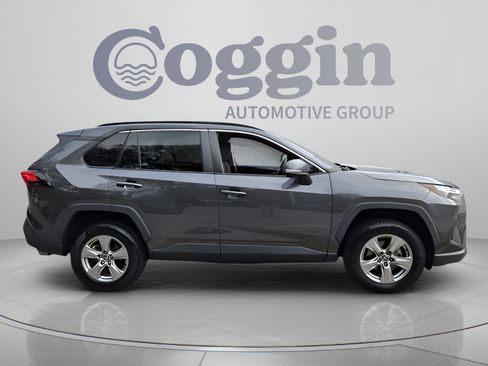 Used 2023 Toyota RAV4 XLE w/ Convenience Package FWD image 6