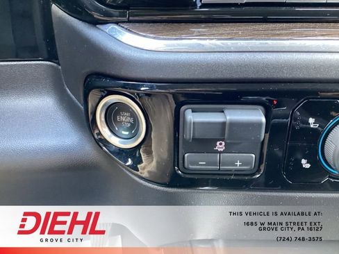Used 2025 Chevrolet Silverado 1500 LT Trail Boss AWD/4WD image 36