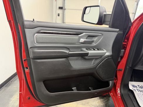 Used 2022 RAM 1500 Big Horn AWD/4WD image 9