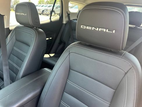 Used 2024 GMC Terrain Denali w/ Denali Premium Package AWD/4WD image 16