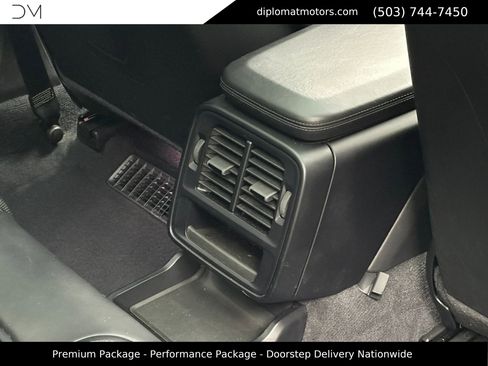 Used 2020 Porsche Taycan 4S w/ Premium Package image 22