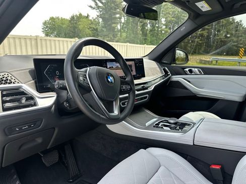 Used 2024 BMW X5 xDrive40i w/ Premium Package AWD/4WD image 16