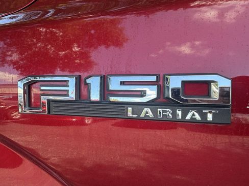 Used 2017 Ford F150 Lariat RWD image 4