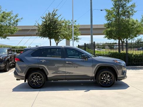 Used 2025 Toyota RAV4 LE FWD image 4