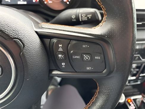 Used 2024 Jeep Gladiator Mojave w/ Technology Group AWD/4WD image 19