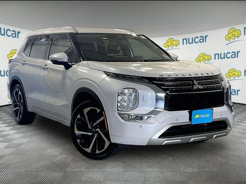 Used 2022 Mitsubishi Outlander SEL AWD/4WD image 1