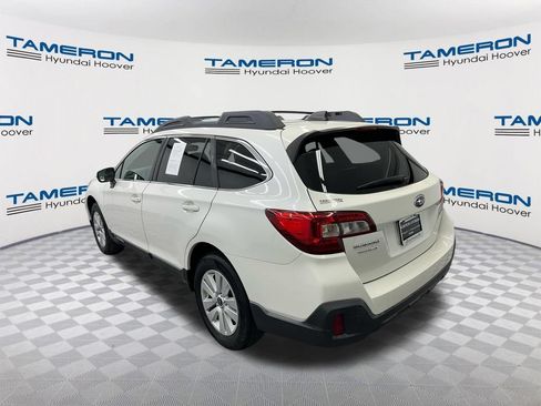 Used 2019 Subaru Outback 2.5i Premium AWD/4WD image 3