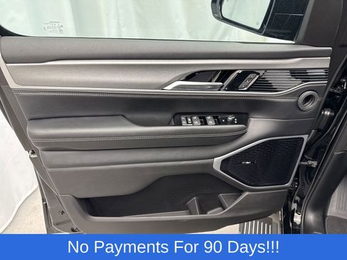 New 2026 Jeep Grand Wagoneer L Limited AWD/4WD image 15