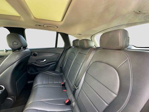 Used 2021 Mercedes-Benz GLC 300 image 40