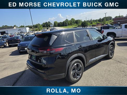 Used 2025 Nissan Rogue SV FWD image 3