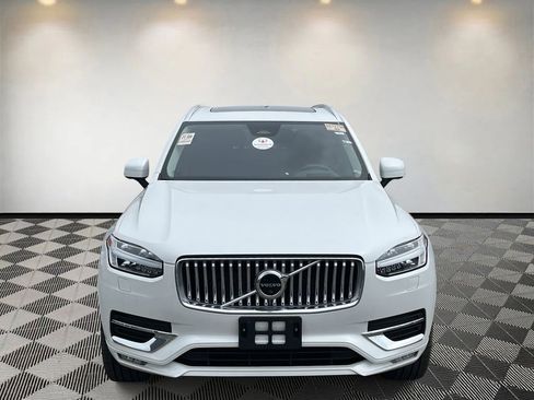 Used 2023 Volvo XC90 B6 Ultimate w/ Protection Package Premier image 8