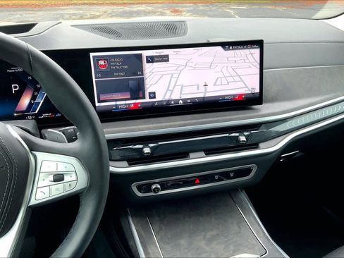 Certified 2025 BMW X7 xDrive40i w/ Premium Package image 6