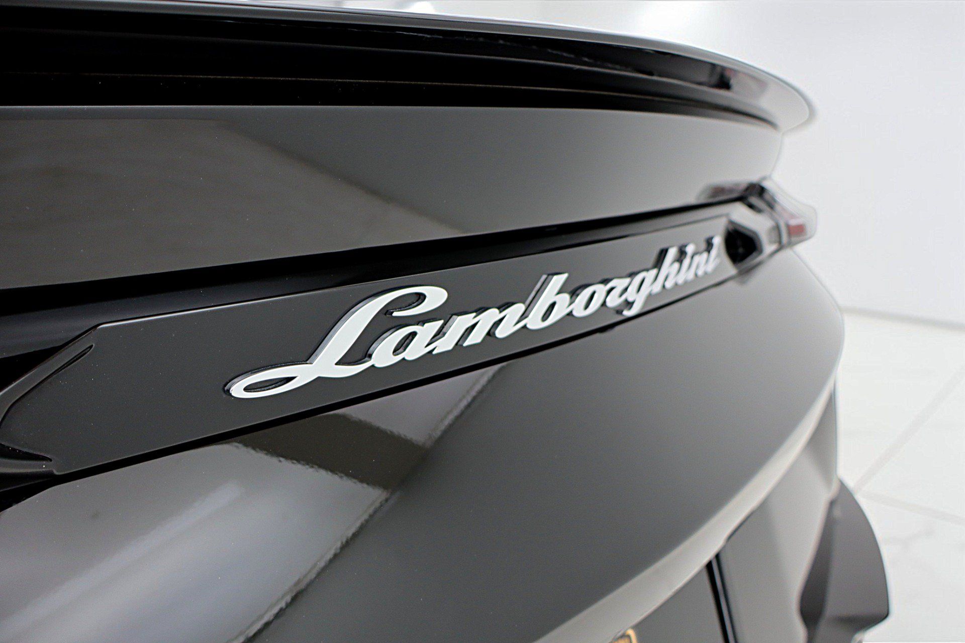 Used 2024 Lamborghini Urus S AWD/4WD image 19