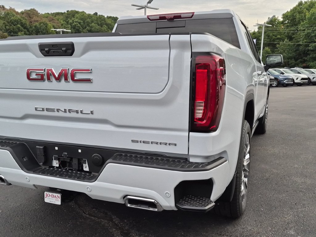 New 2026 GMC Sierra 1500 Denali AWD/4WD image 7