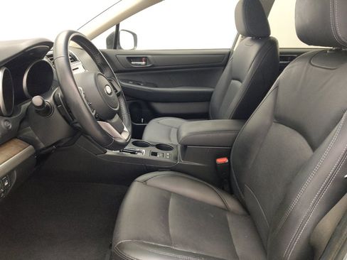 Used 2018 Subaru Outback 2.5i Limited AWD/4WD image 17