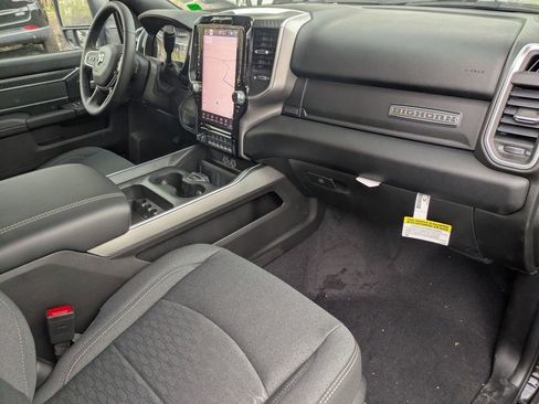 New 2026 RAM 2500 Big Horn AWD/4WD image 31