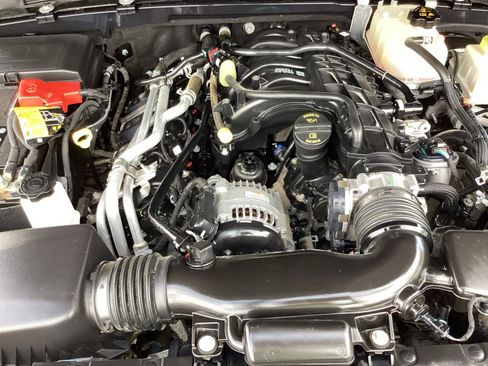 Used 2023 Jeep Gladiator Overland w/ LED Lighting Group image 28