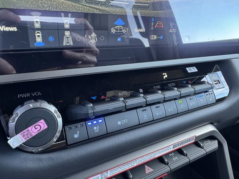 New 2026 Toyota Tundra Platinum image 26