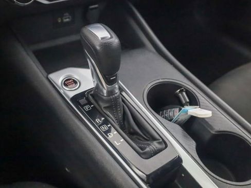 Used 2023 Nissan Altima 2.5 S FWD image 19