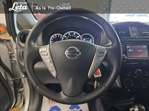 Used 2015 Nissan Versa Note SV w/ SV Convenience Package FWD image 12