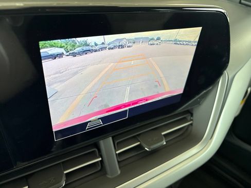 New 2026 Chevrolet Trax LS w/ LS Convenience Package FWD image 22