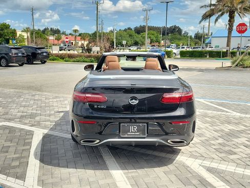 Used 2021 Mercedes-Benz E 450 Cabriolet image 4