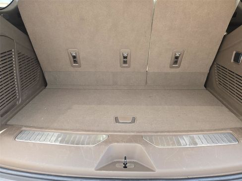Used 2021 GMC Yukon Denali w/ Denali Premium Package RWD image 30