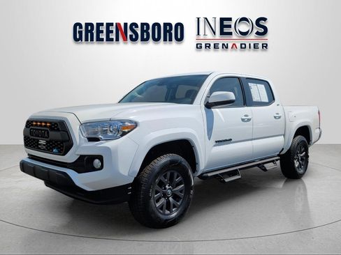 Used 2023 Toyota Tacoma SR5 AWD/4WD image 1
