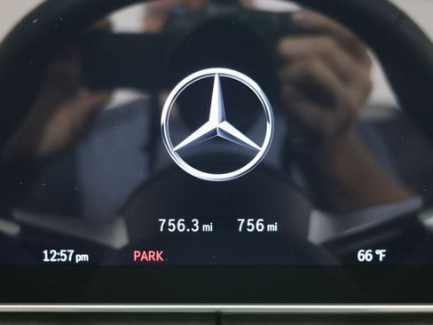Used 2024 Mercedes-Benz CLE 300 4MATIC Cabriolet image 12