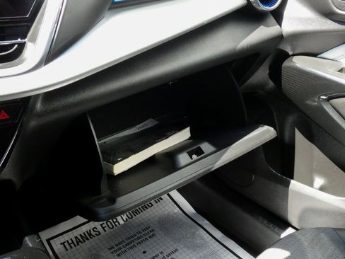 Used 2025 Chevrolet Trax LT image 25