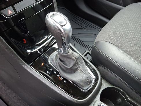 Certified 2022 Buick Encore Preferred w/ Safety Package image 12