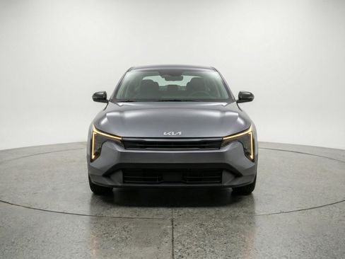 Used 2025 Kia K4 FWD image 2
