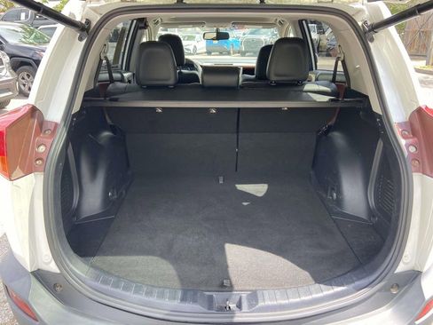 Used 2014 Toyota RAV4 Limited FWD image 10