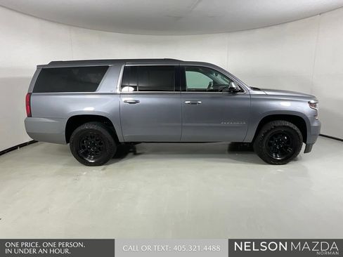 Used 2020 Chevrolet Suburban LT w/ Max Trailering Package RWD image 5