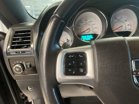 Used 2013 Dodge Challenger R/T w/ Blacktop Pkg RWD image 13