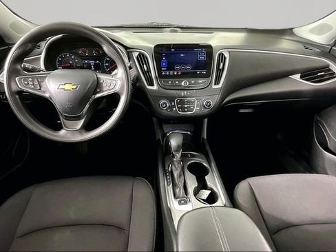 Used 2024 Chevrolet Malibu LT FWD image 7