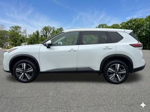 Used 2025 Nissan Rogue SL w/ SL Premium Package AWD/4WD image 5