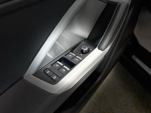 Used 2025 Audi Q3 2.0T Premium AWD/4WD image 15