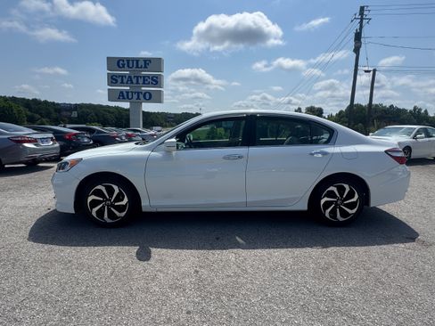 Used 2016 Honda Accord EX-L image 2