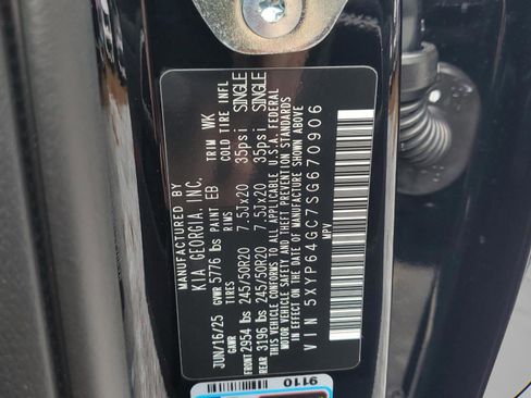 New 2025 Kia Telluride S image 30