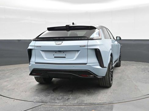 New 2026 Cadillac Lyriq V image 10