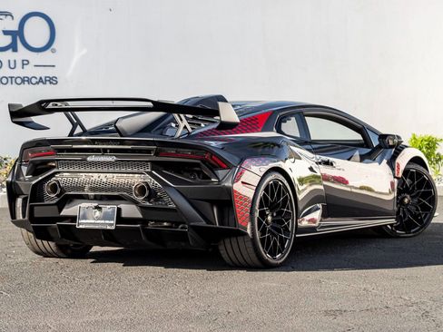Used 2022 Lamborghini Huracan STO image 6